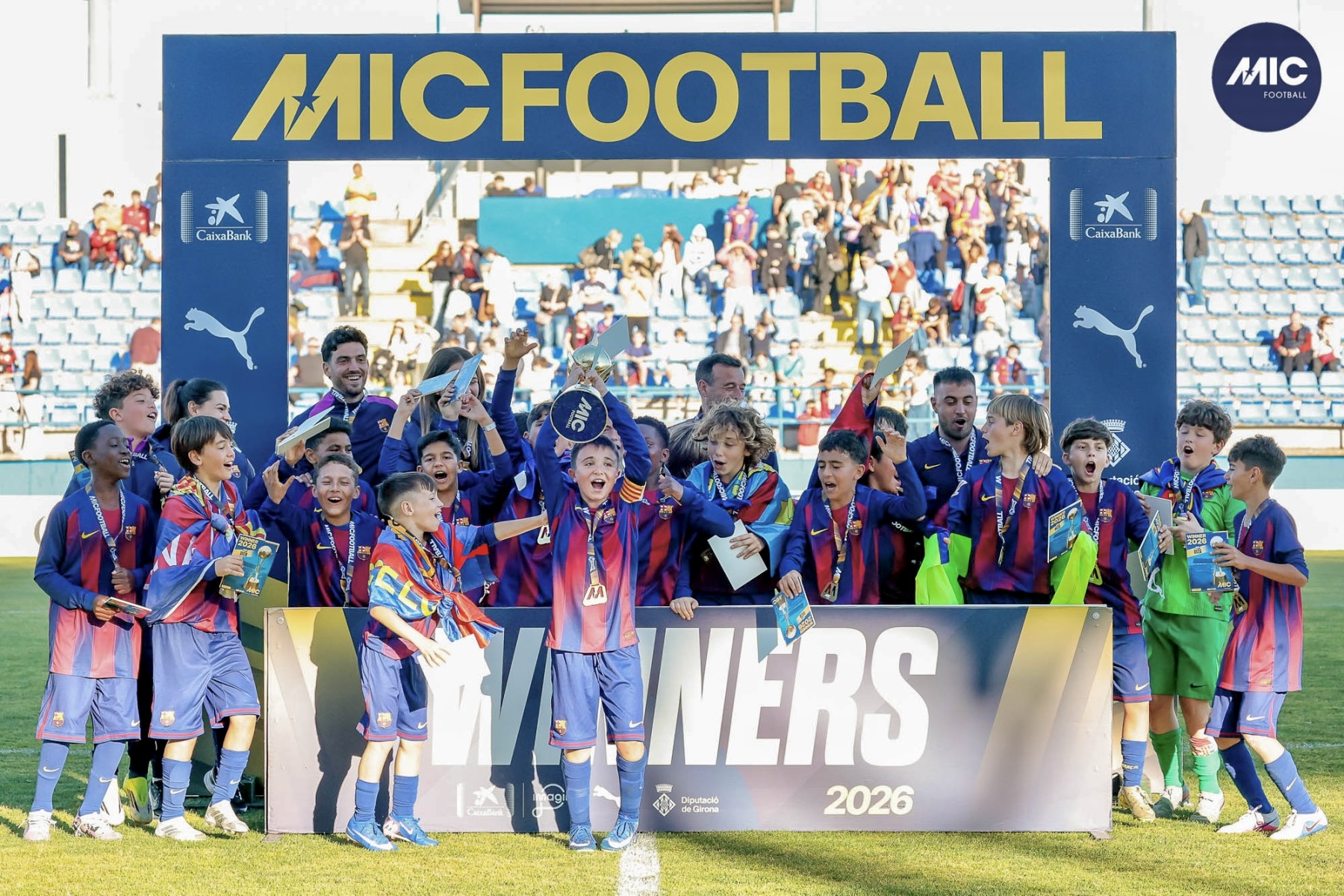 FC Barcelona Sub-12 campeón MICFootball Pedrito Juarez Hugo Galdeano Biel Chaves